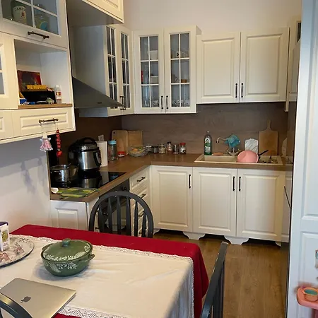 דירה Jojo טיראנה